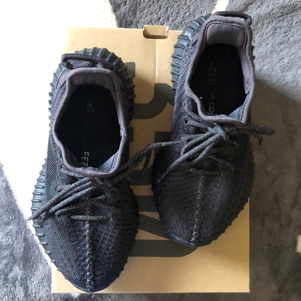 Adidas Yeezy Boost 350 V2 Black (Non-Reflective)